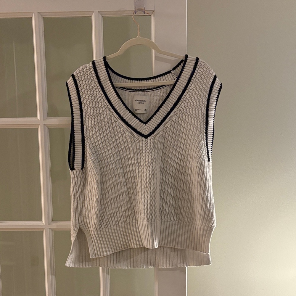 Abercrombie & Fitch Cream Knit V-Neck Sweater Vest with navy Trim